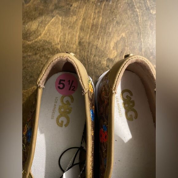 CBG Los Angeles. Brand new. Size 5.5 very cute!!💗💗 - Picture 2 of 6